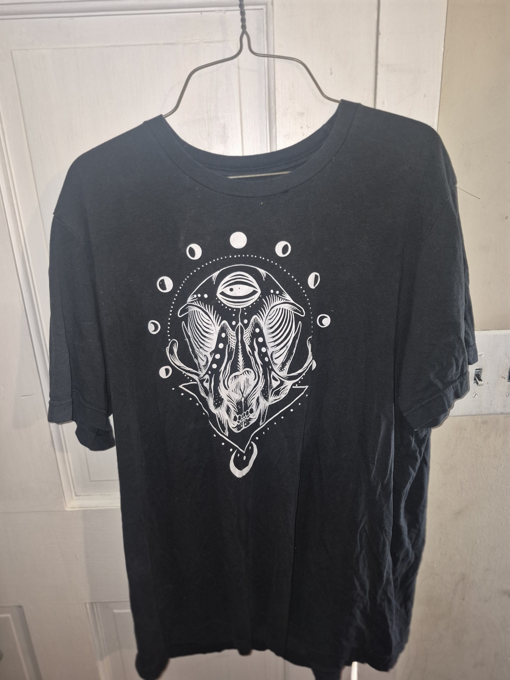 Black Short-Sleeve Graphic Tee with White Mystical Skull Motif